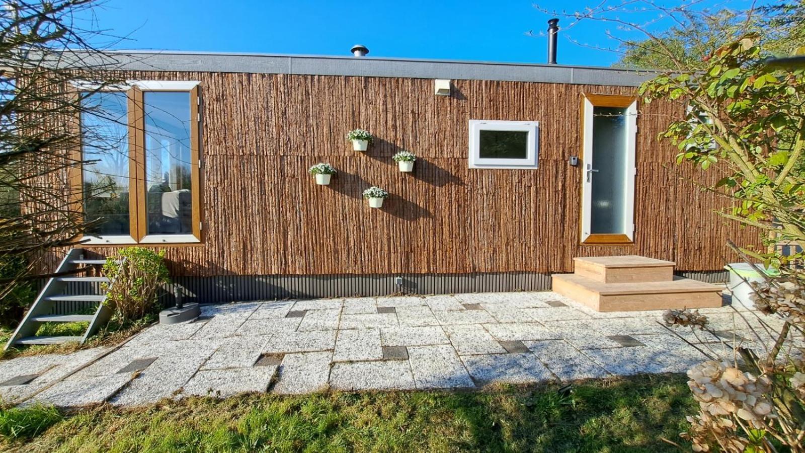 Het Witte Chalet Aan Het Water Van Monumentaal Fort Ooltgensplaat Bagian luar foto